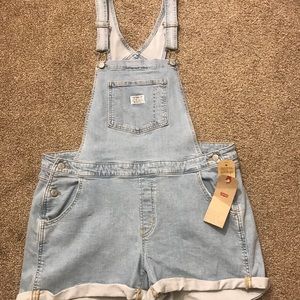 Levi short overall